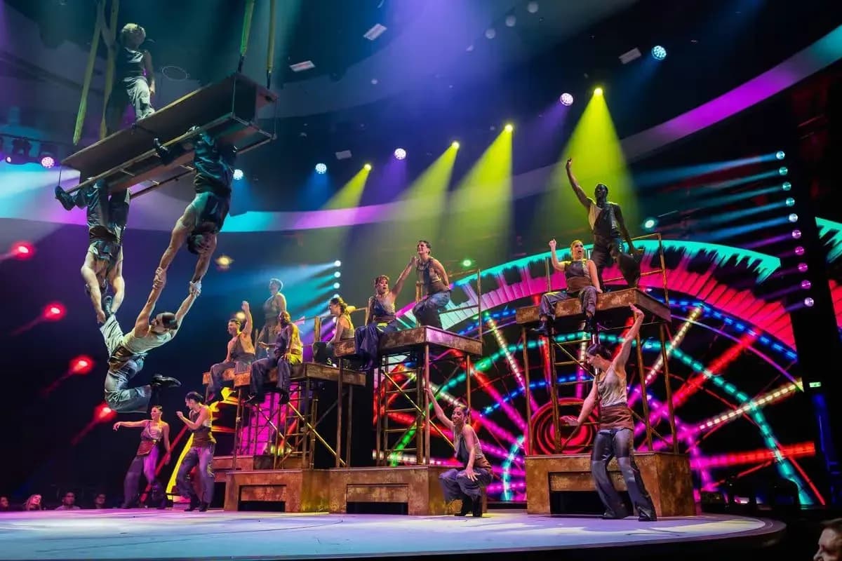 Celebrity Cruises Entertainment - Celebrity Beyond - Celebrty Xcel