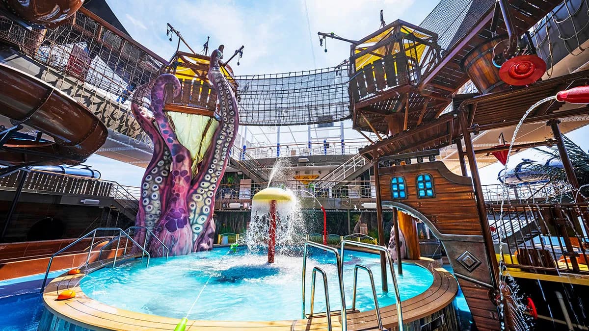 MSC seascape, seashore, seaside, seaview