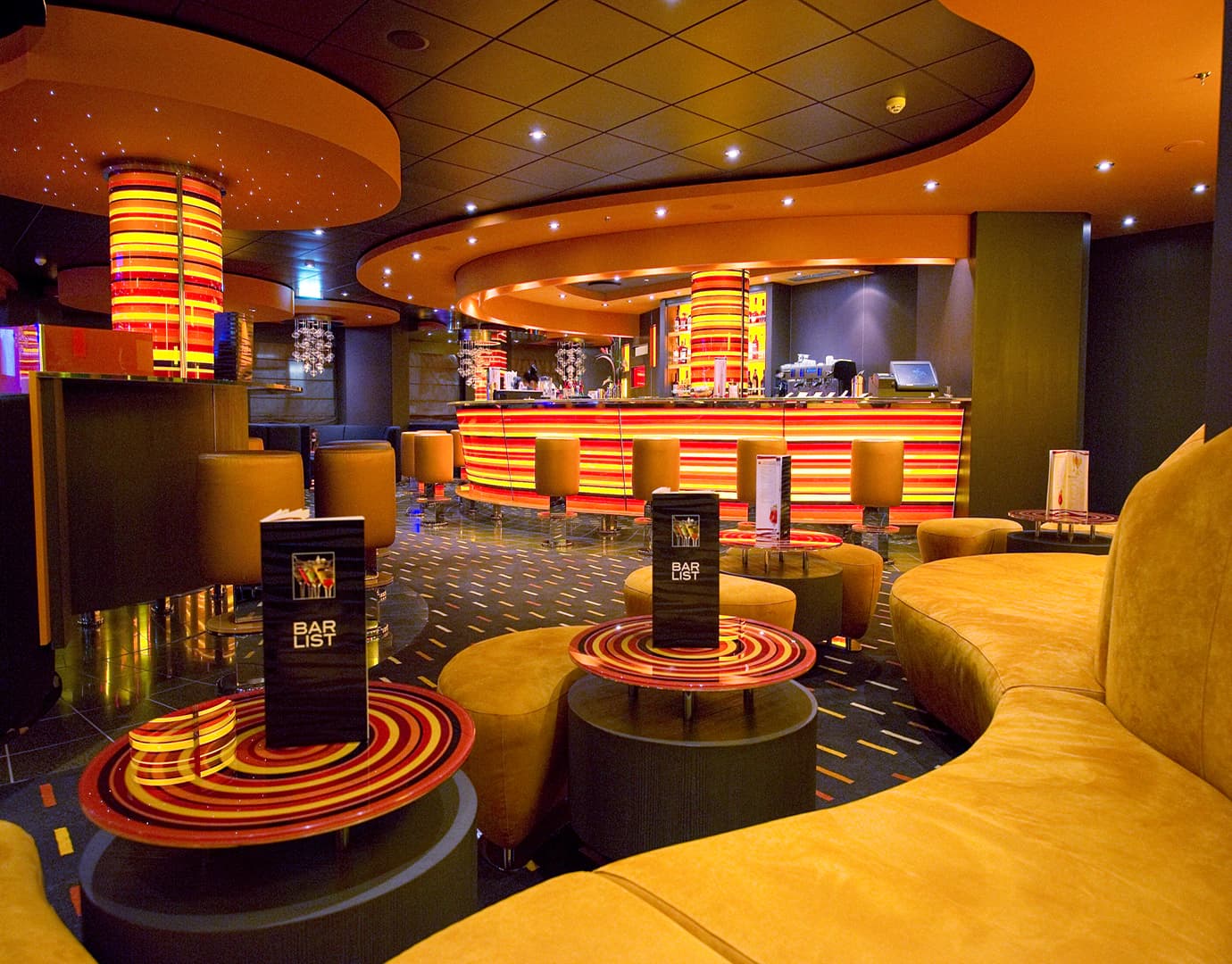 MSC Divina jazz Bar 