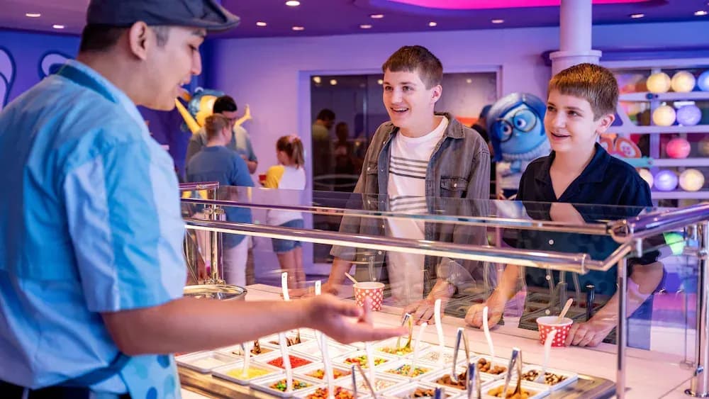 Disney wish, Inside out Desserts 