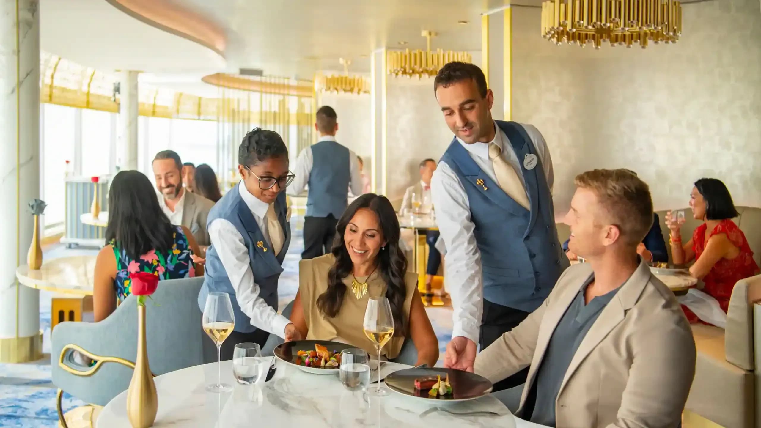 Disney Wish, Dining 