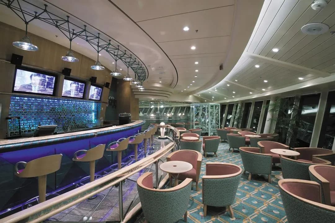 Explorer of the Seas, Viking Crown Lounge