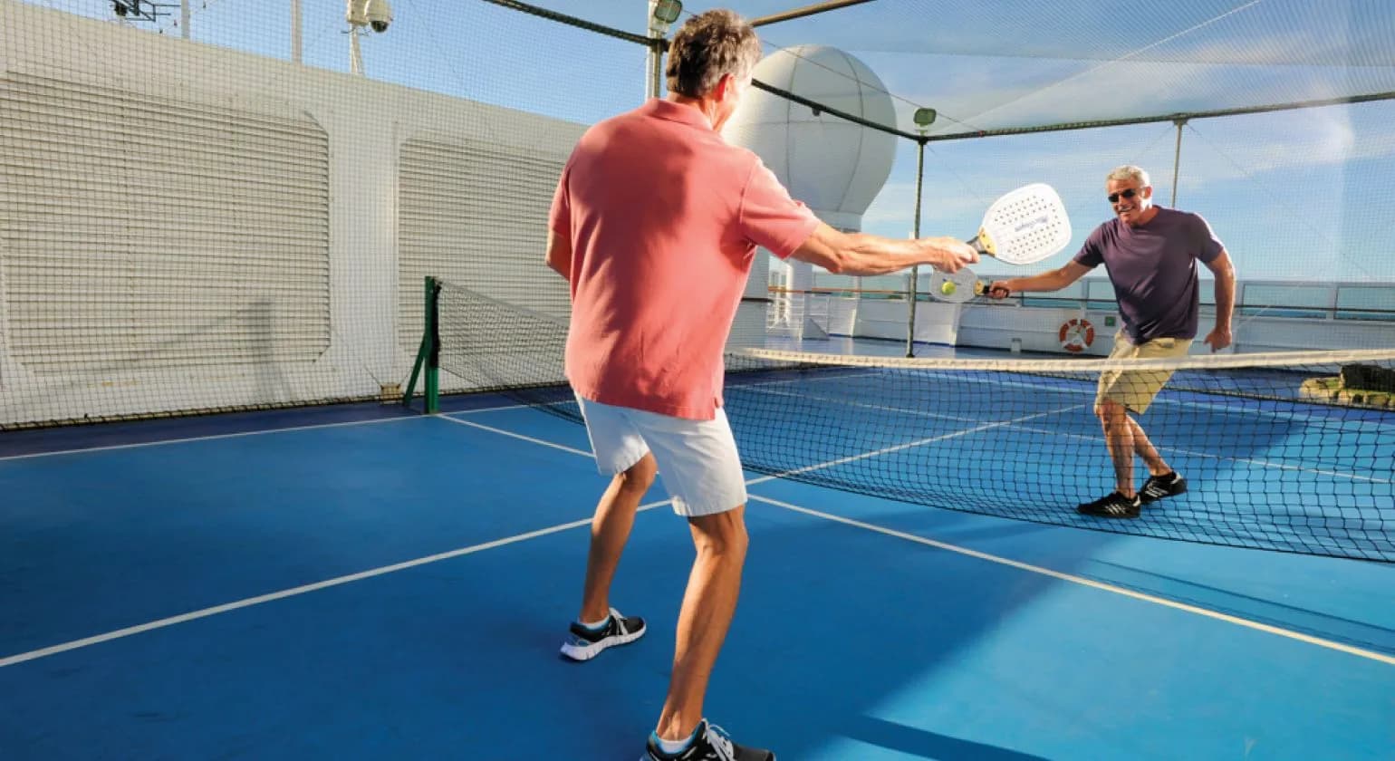 oceania cruises tennis court
