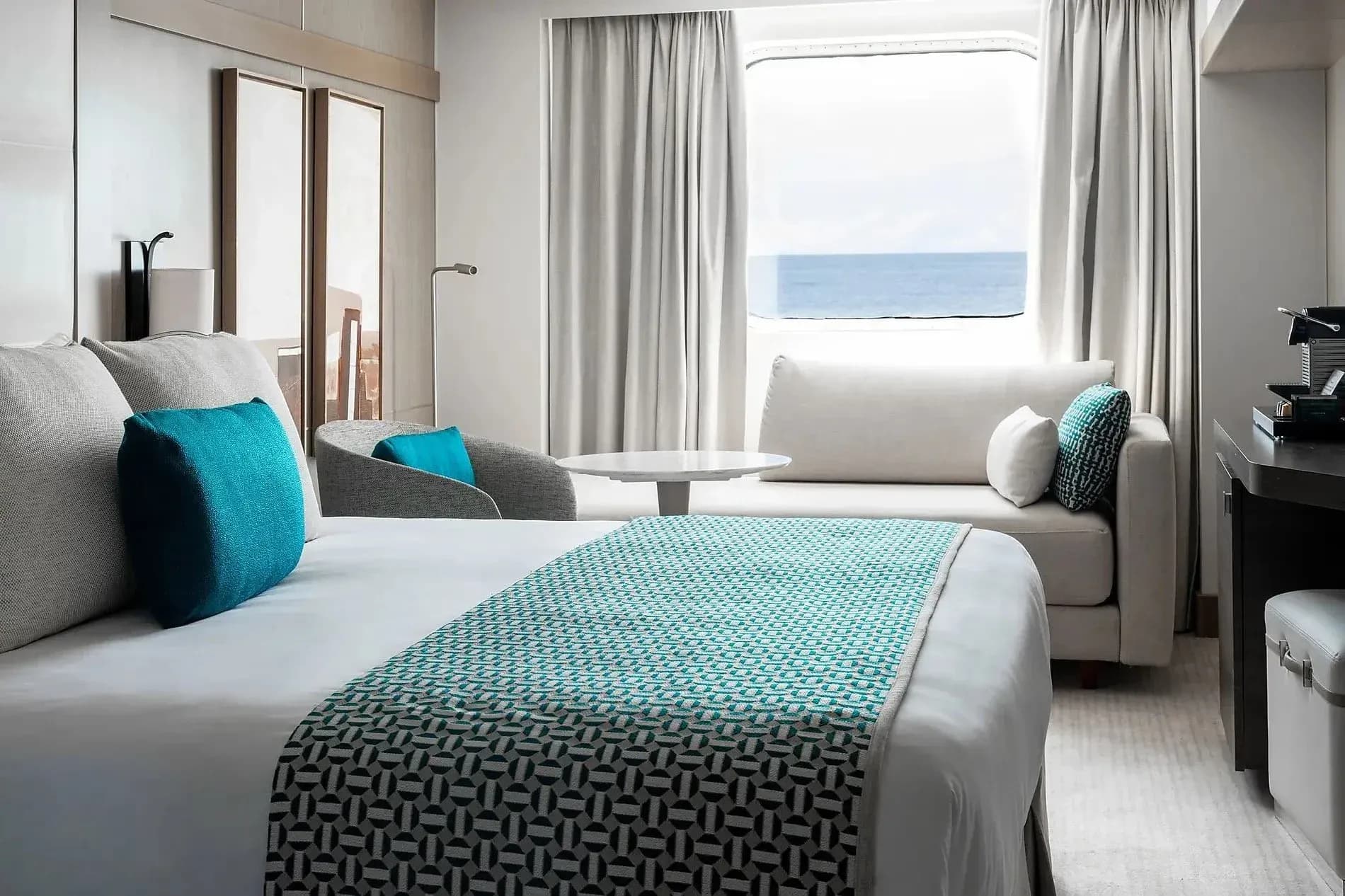 Ponant L'Austral yacht - Window Stateroom 