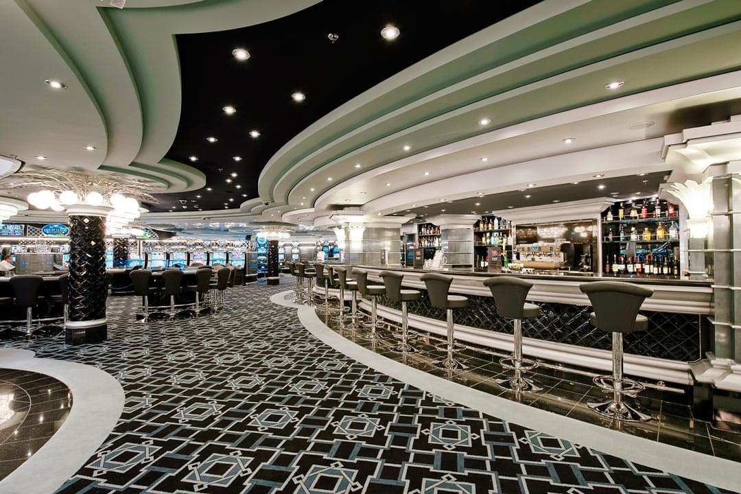MSC Divina Dining 