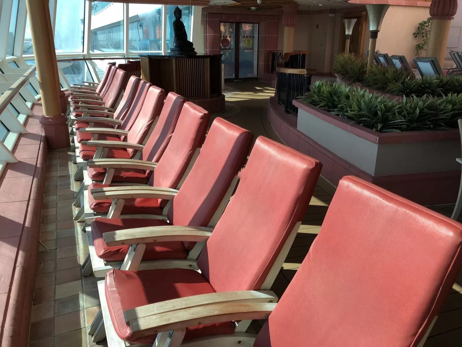 Brilliance of the Seas pool