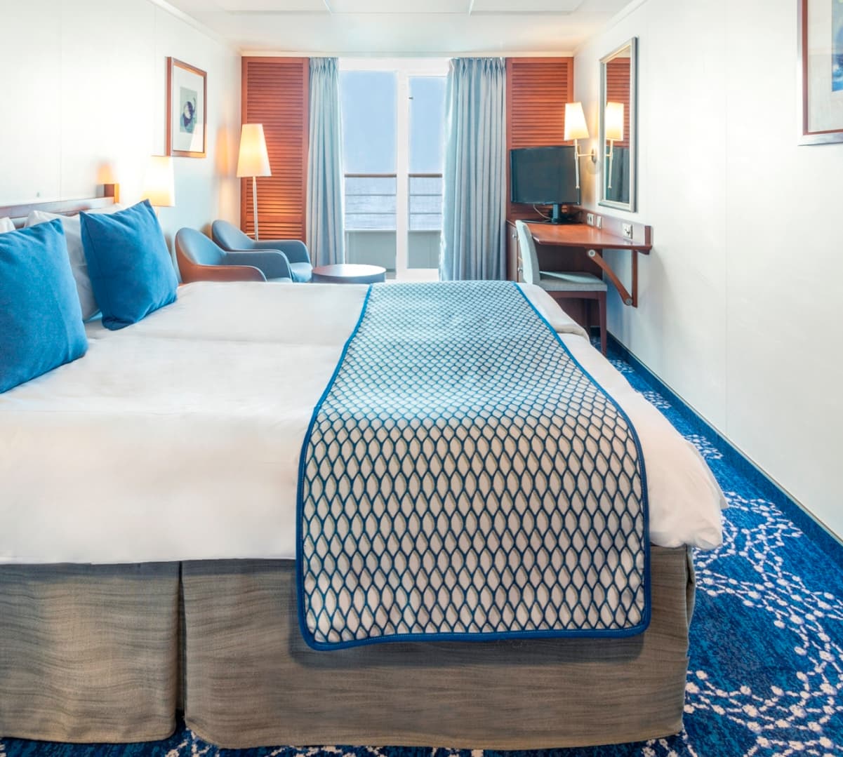 Celestyal discovery Balcony cabin