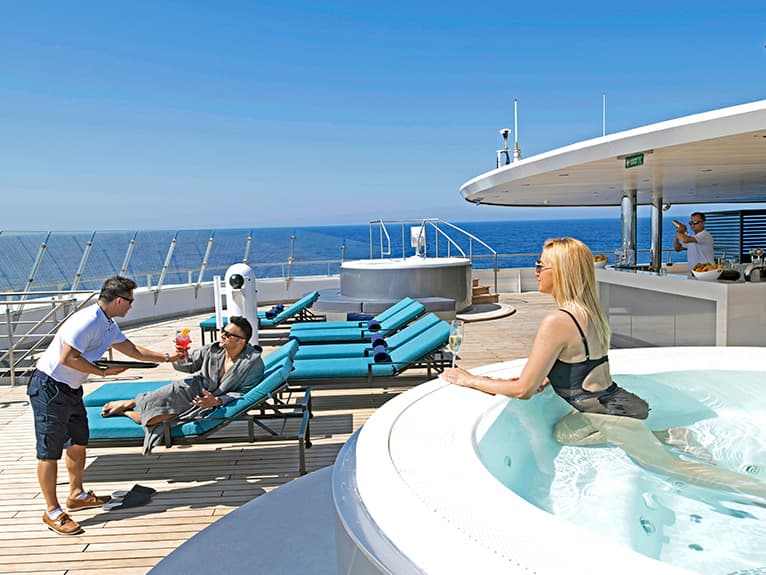 Scenic Eclipse  Bars and lounge