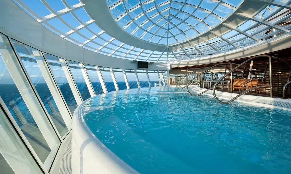 Royal Caribbean - Allure of the Seas,  cantilevered whirlpool - adults-only Solarium