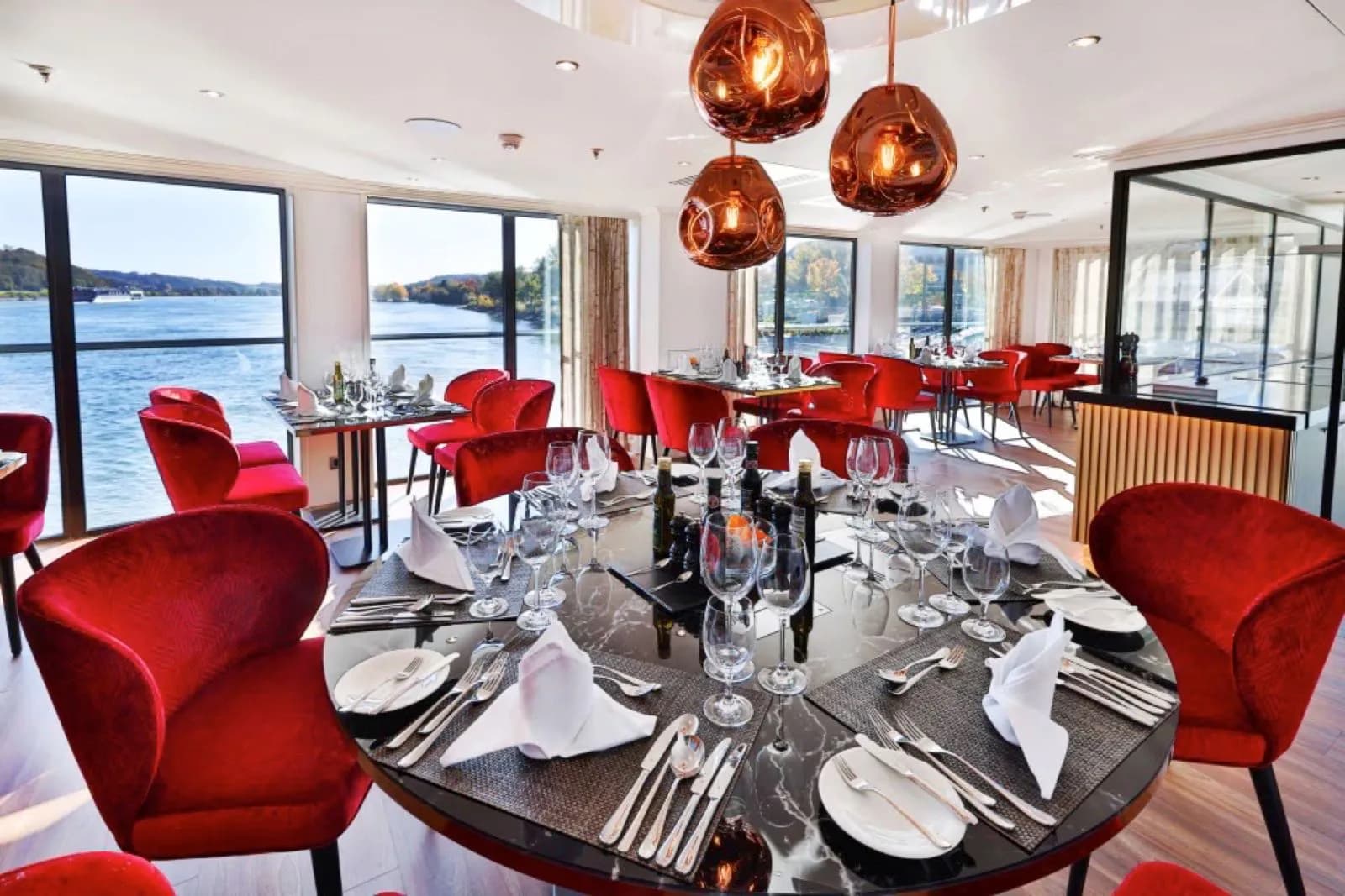 Amaverde restaurant and food- amawaterways cruises