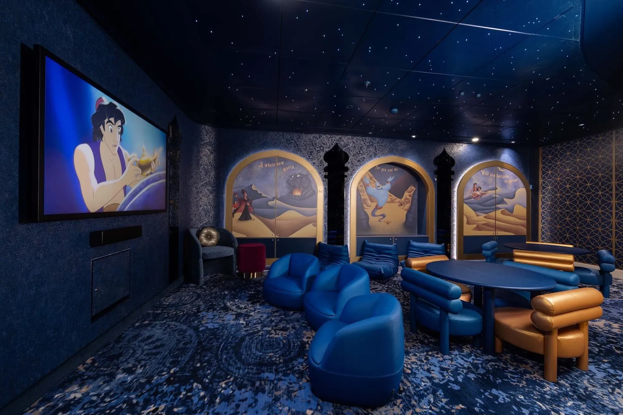 Disney Adventure Cruise - Concierge lounge