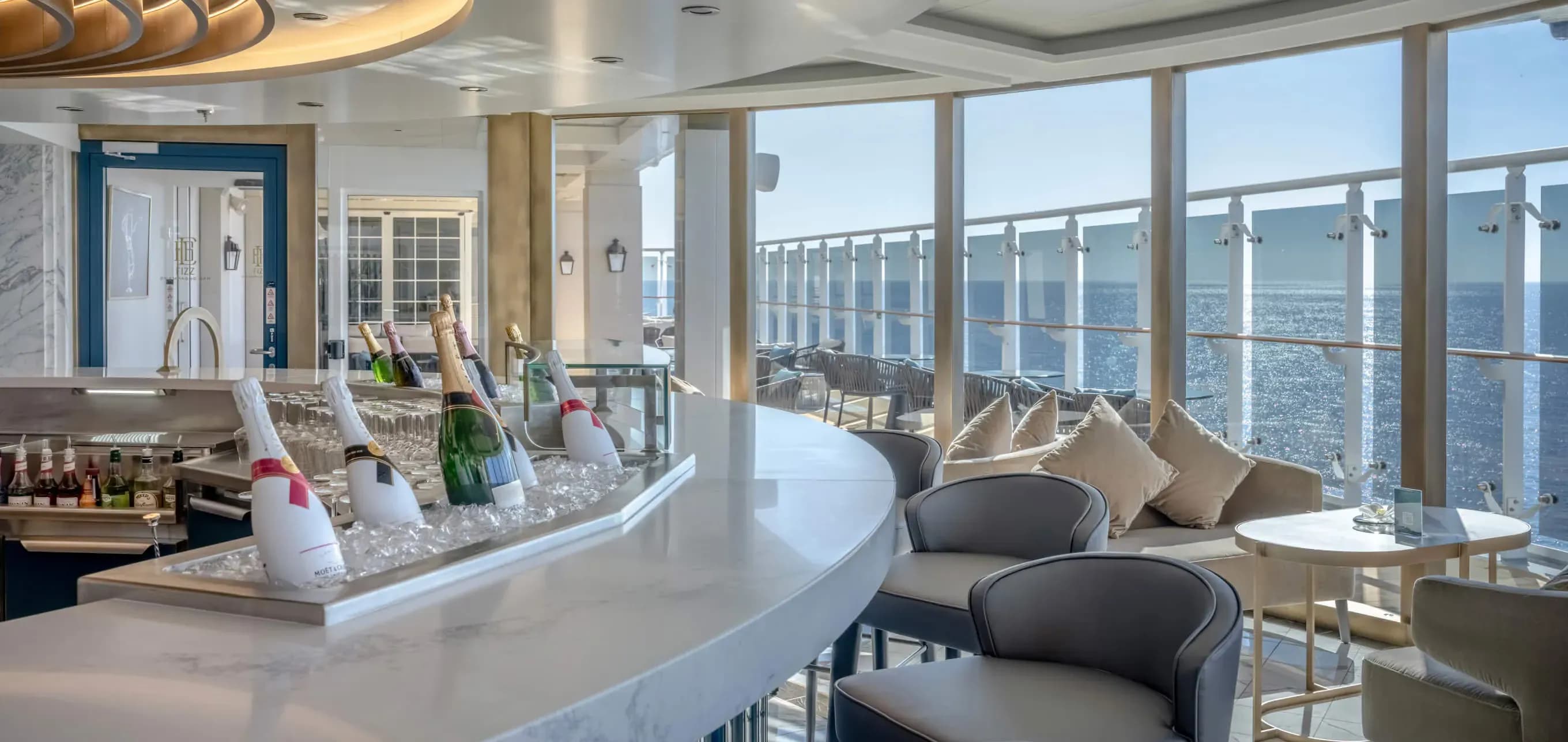 MSC world America Champagne Bar