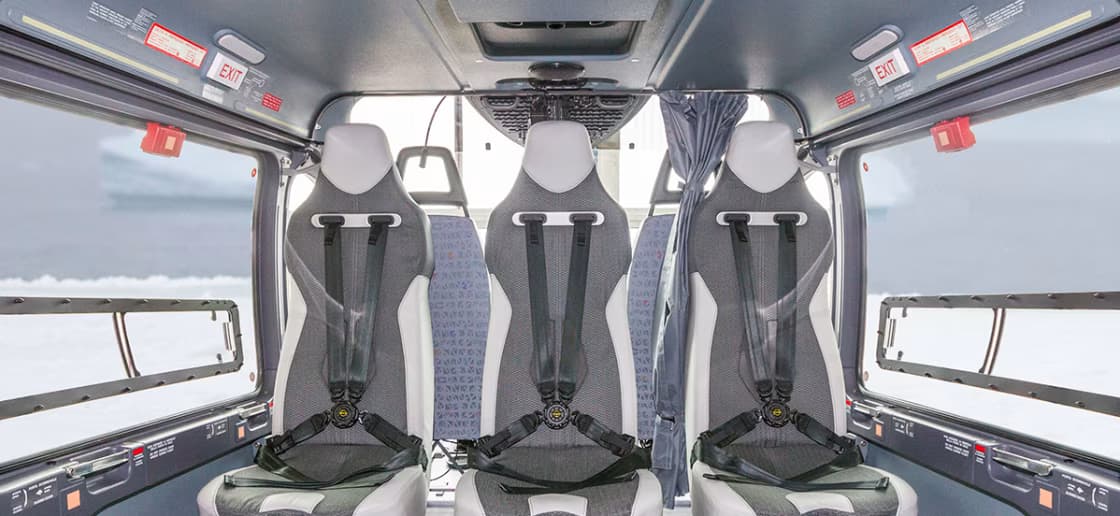 Quark Expeditions_Ultramarine_helicopter