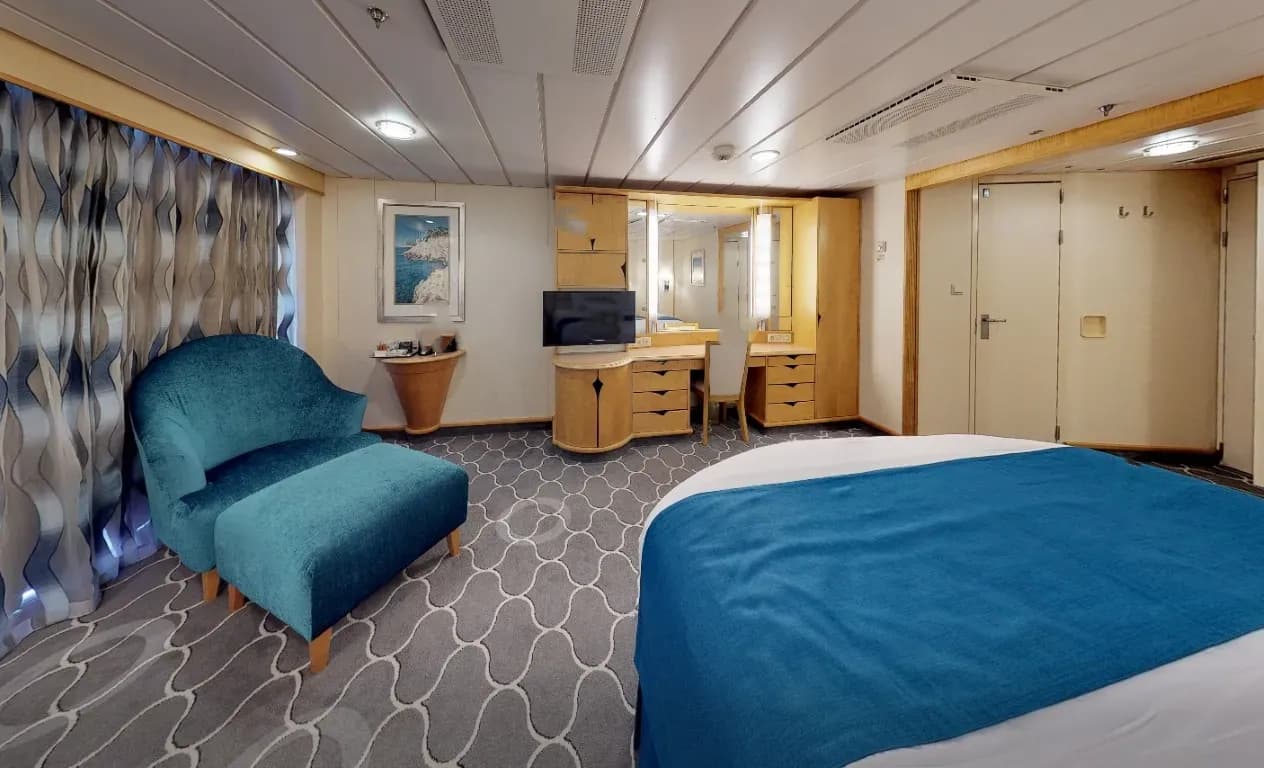 Navigator of the seas, Junior Suite