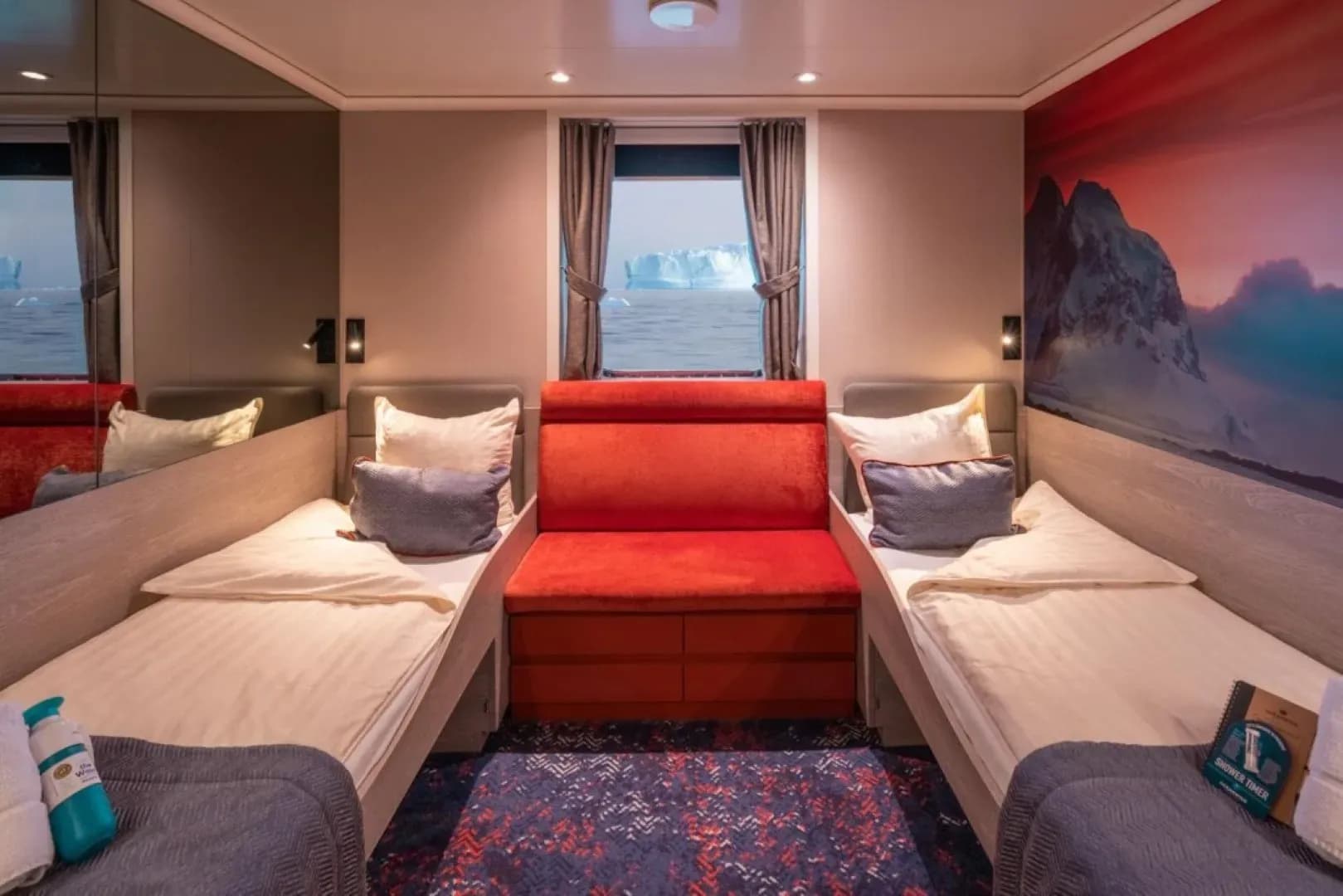 Oceanwide Expeditions - M/V Hondius, Twin Window