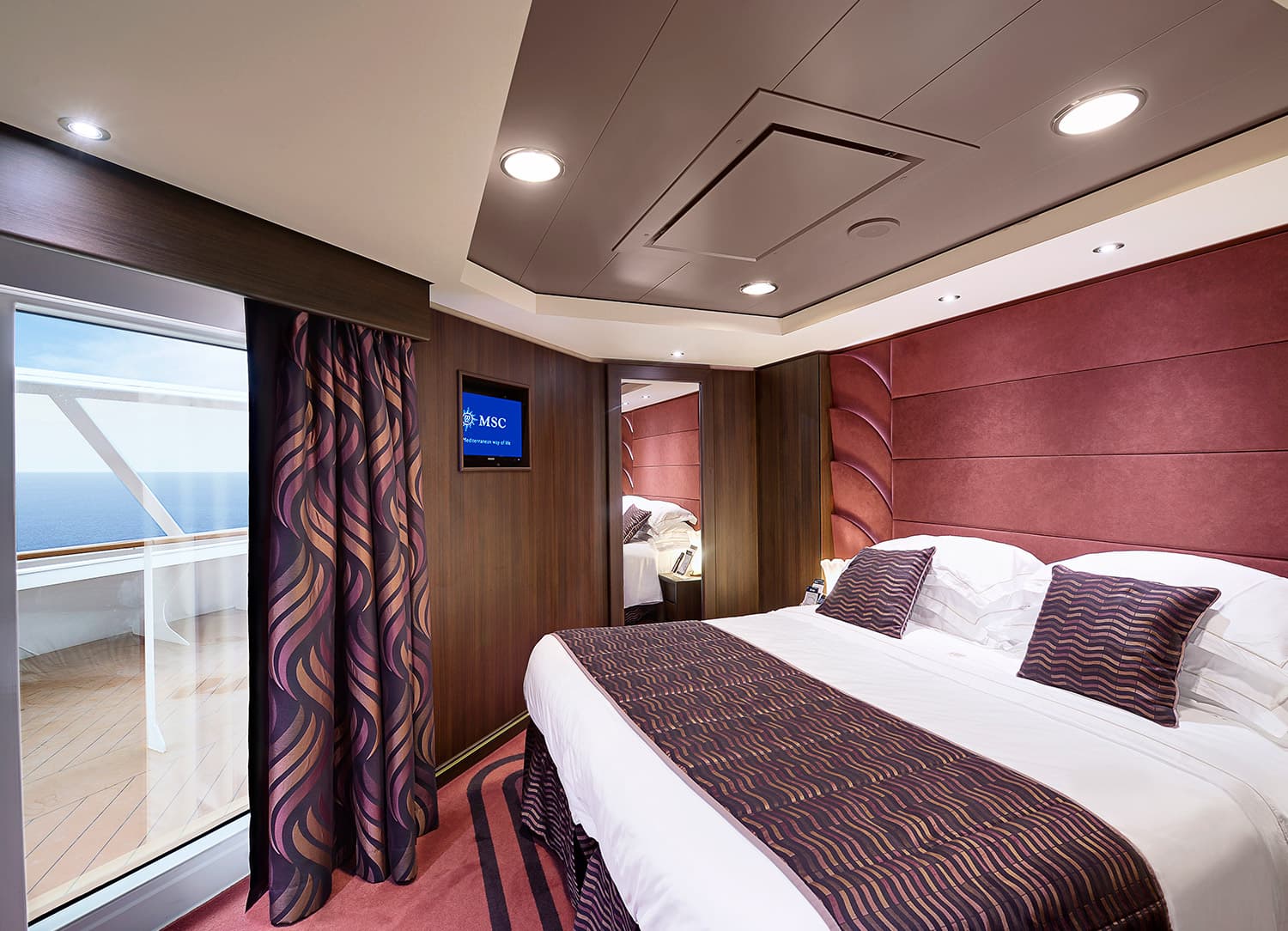 MSC Preziousa + Splendida Yacht Club Royal Suite