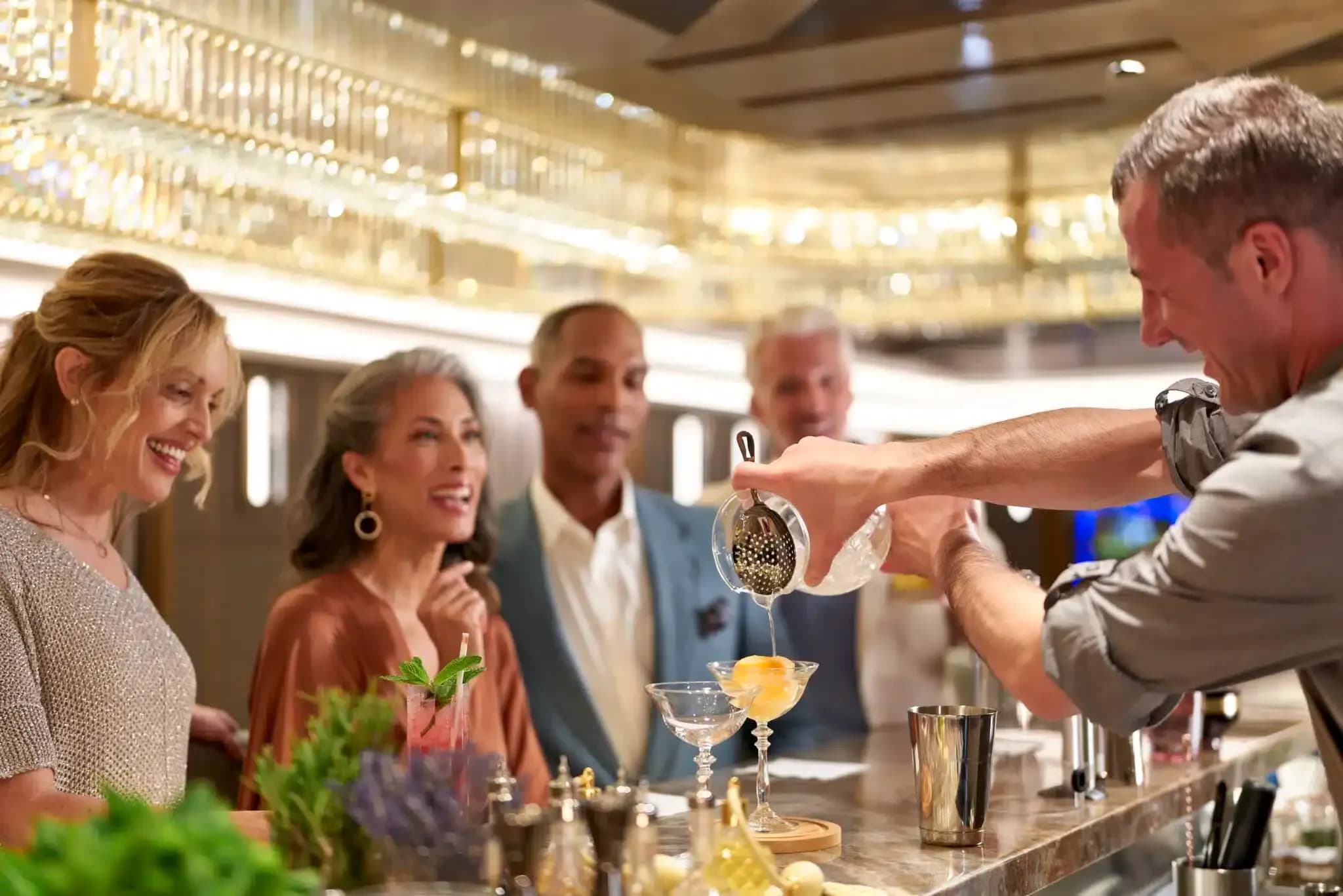 Oceania cruises bars and lounge - Oceania Vista, Allura, Marina