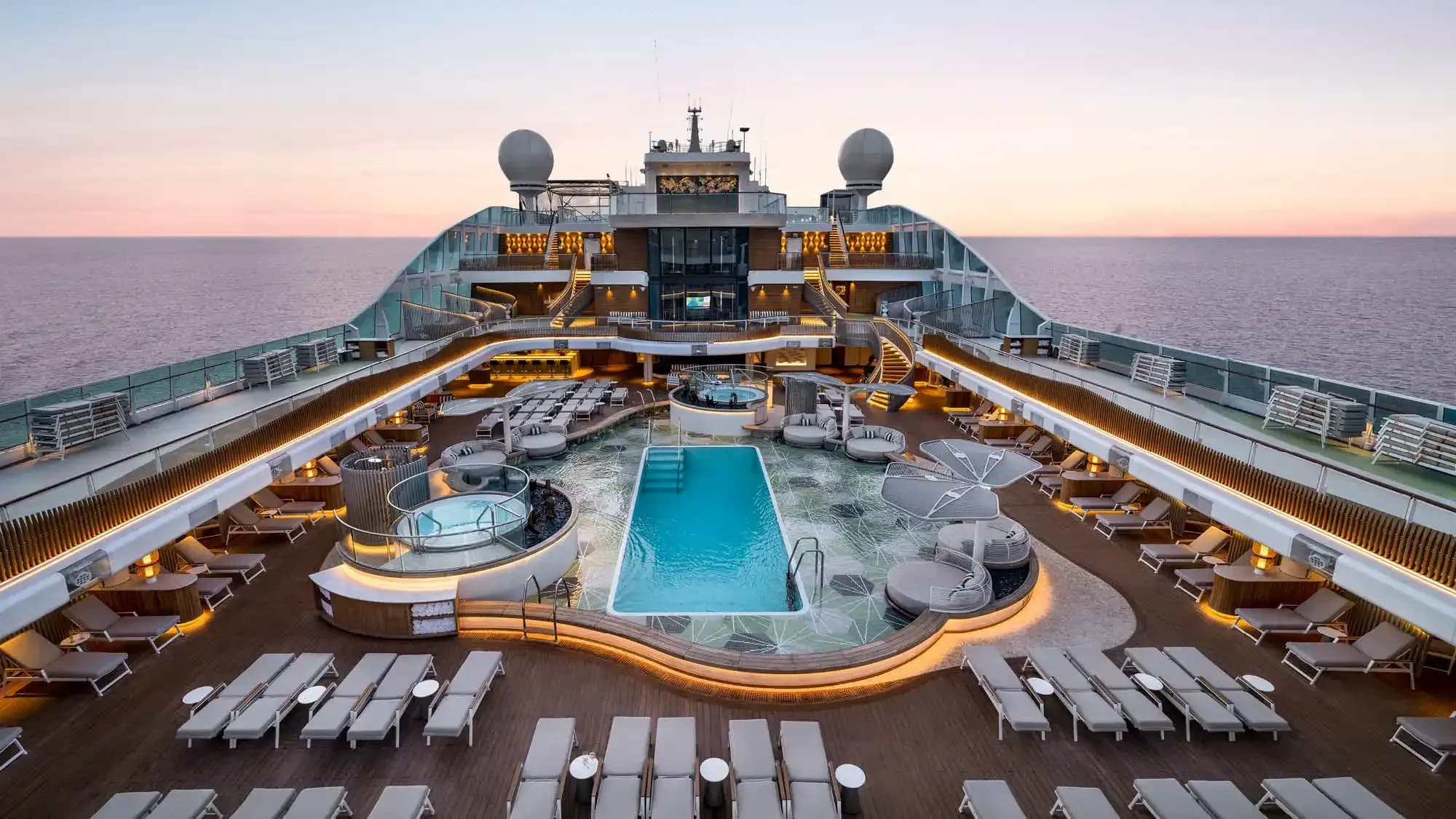 oceania vista - swimming pool - oceania allura cruise ship