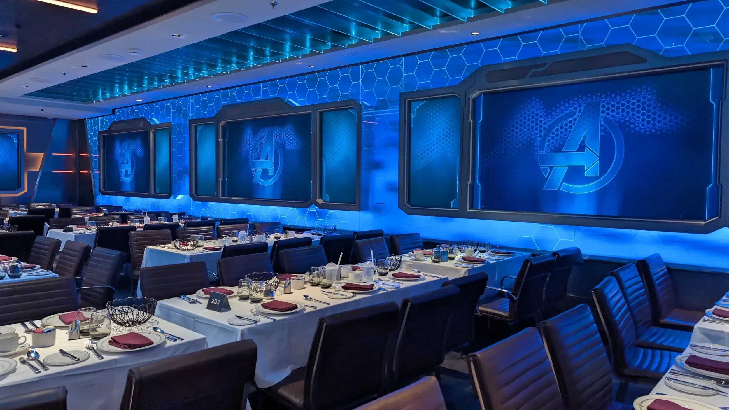 Disney Wish, Worlds of Marvel restaurant 