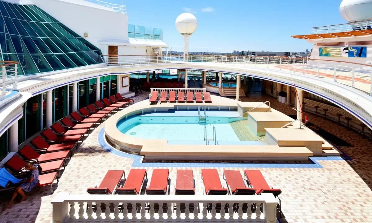 Solarium Adults-Only Pool, Voyager of the Seas