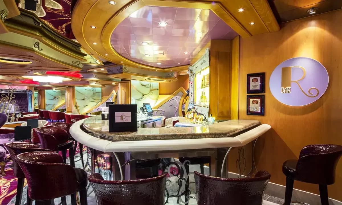 R Bar, Voyager of the Seas
