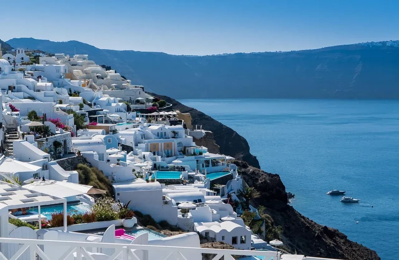Santorini, greece cruise guide from Dubai