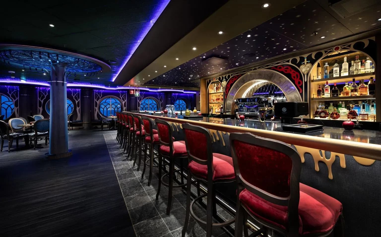 Disney Adventure Cruise - Spellbound Bar and Lounge 