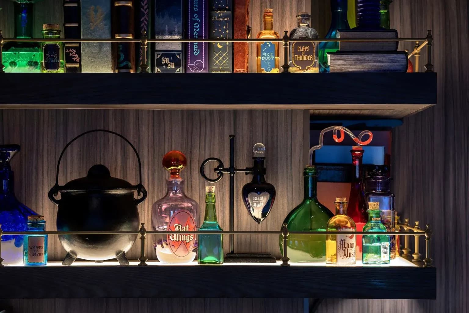 Disney Adventure - TSpellbound Bars and lounges