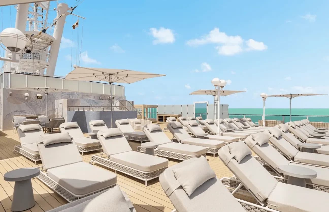 norwegian jade pool lounge
