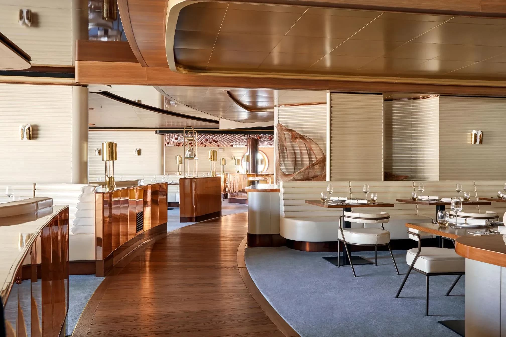 Virgin voyage Dining - The wake restaurant | Briliant Lady | Valiant Lady