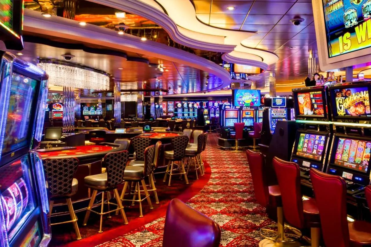 Royal Caribbean spectrum of the seas casino - symphony and wonder of the seas