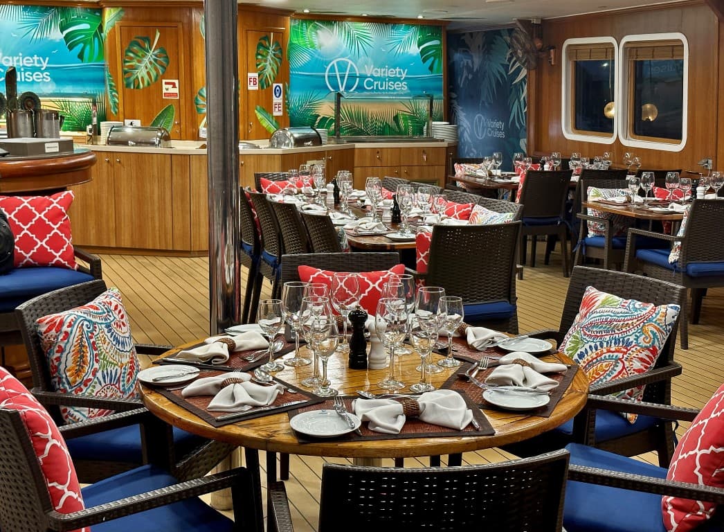 Panaroma II Dining 