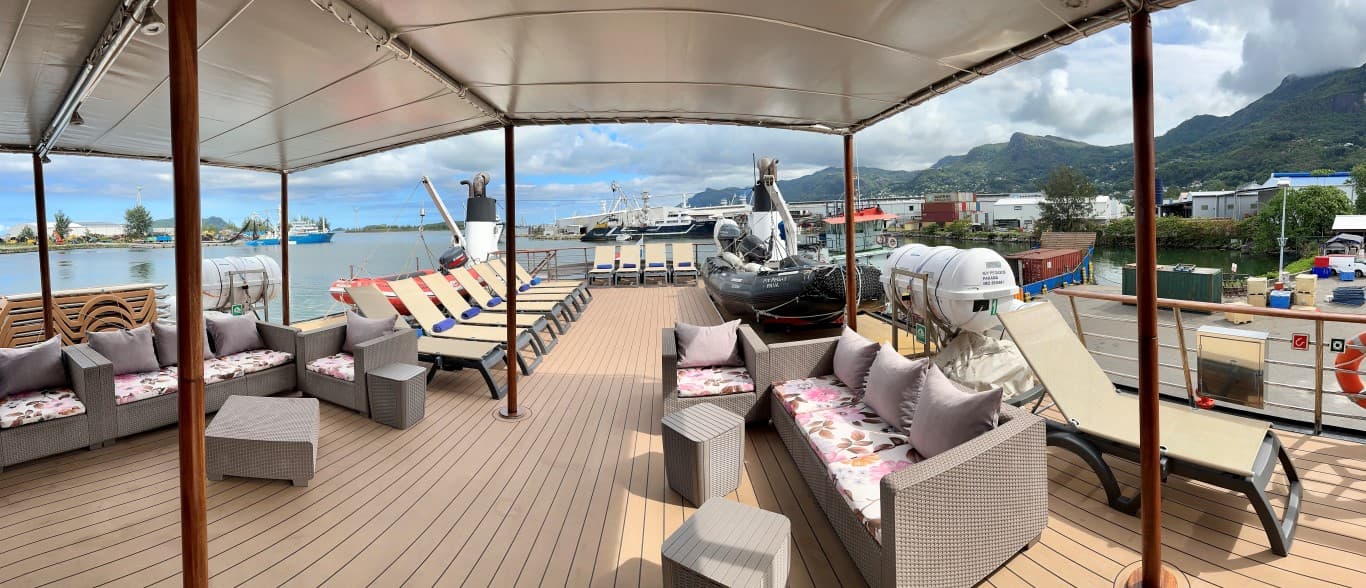 Pegasos Dining uper deck 