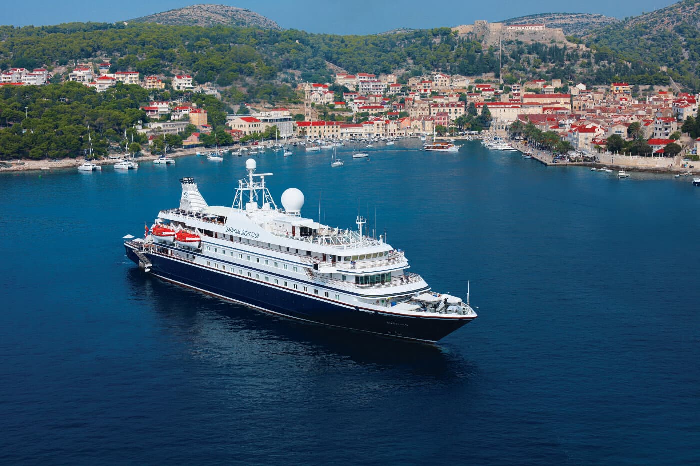 SeaDream I Yacht Club 