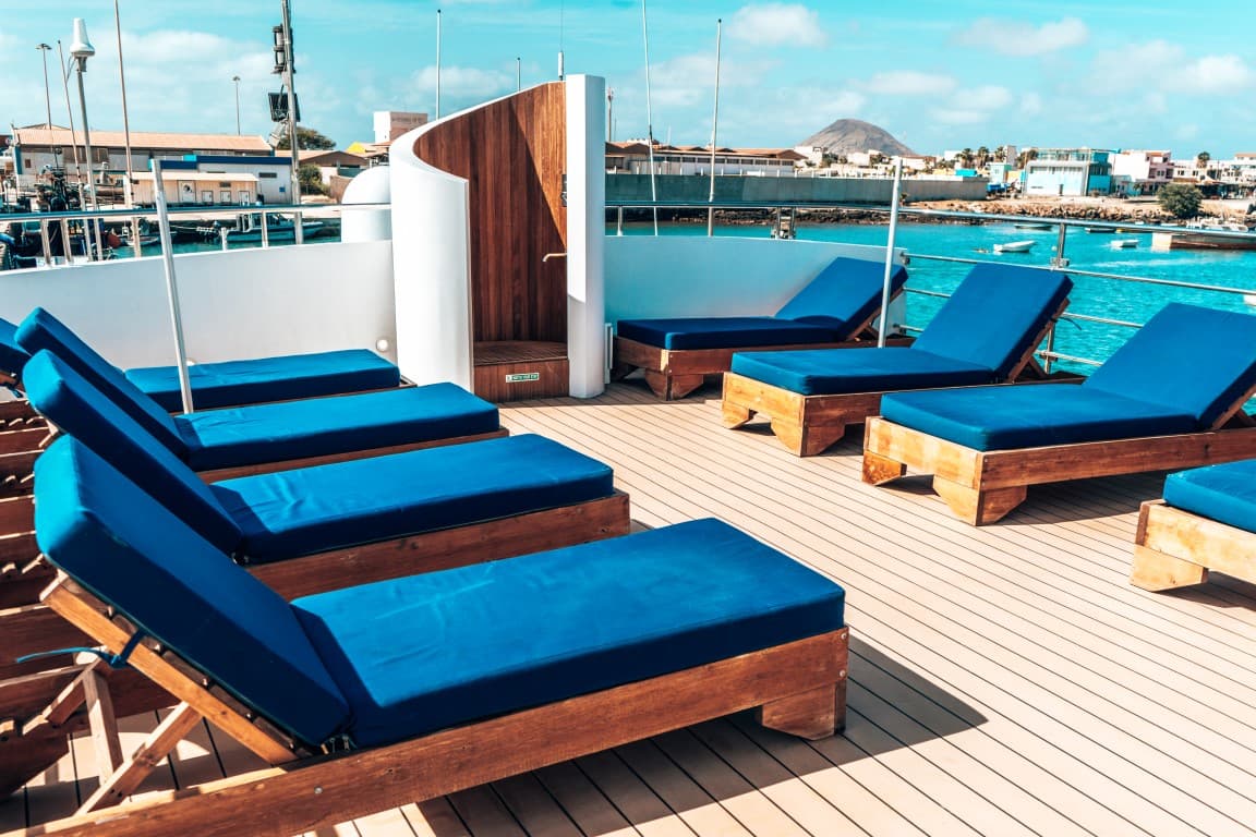 Harmony G Sundesk 