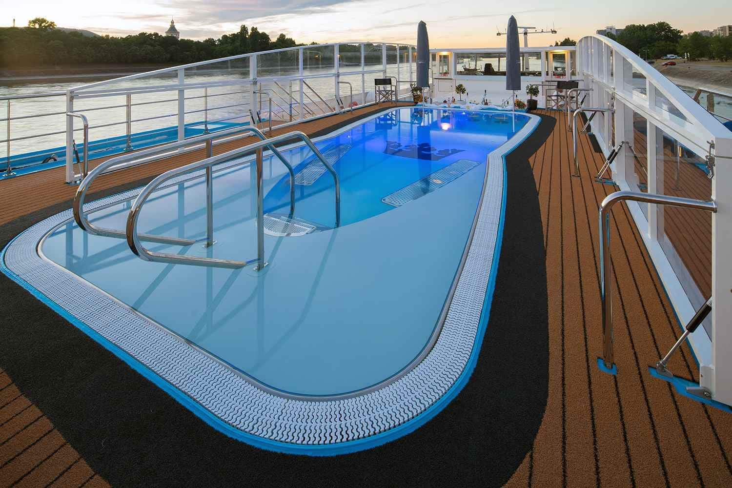 amalucia river ship