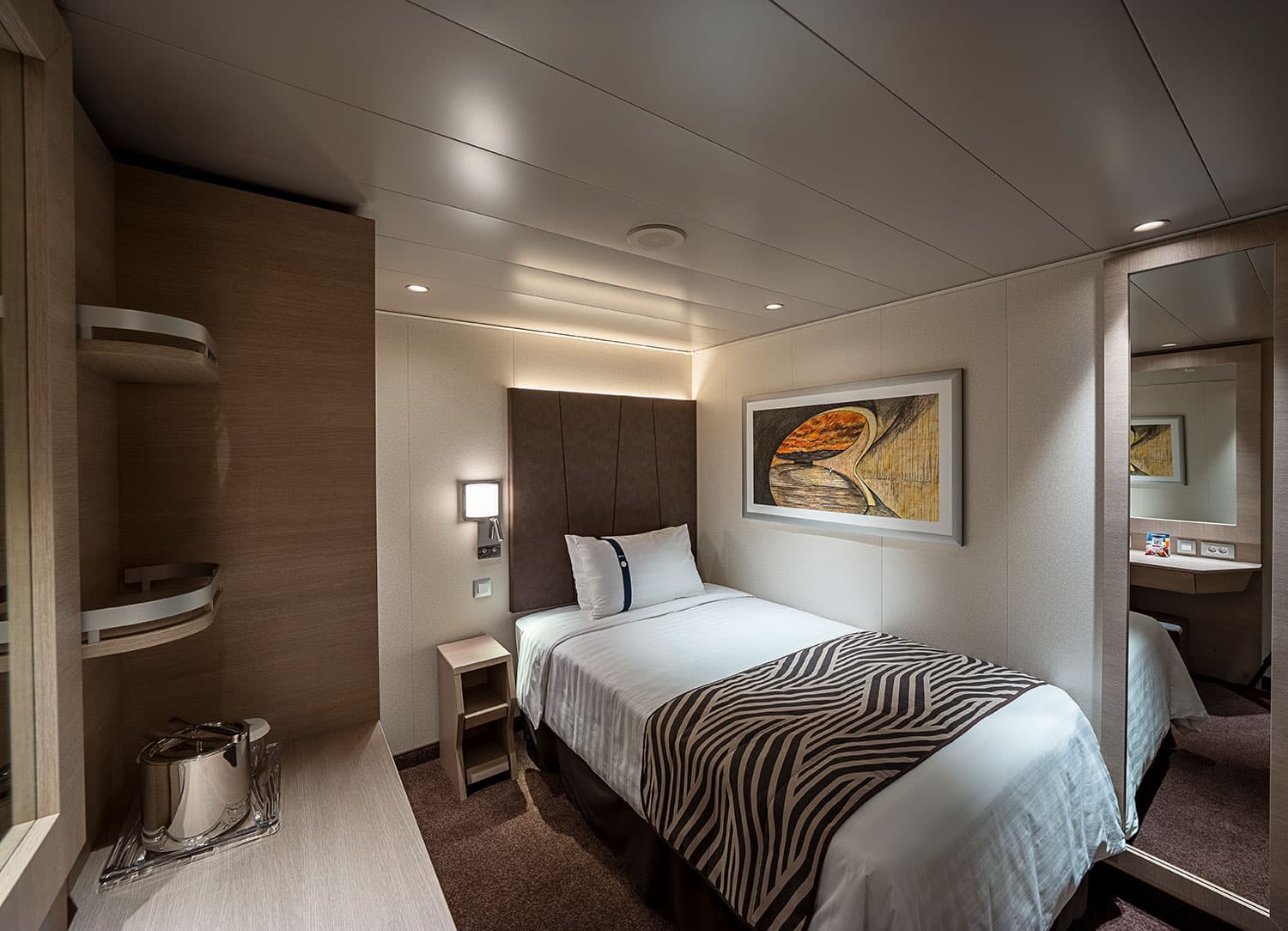 MSC Euribia, Europa, America studio interior