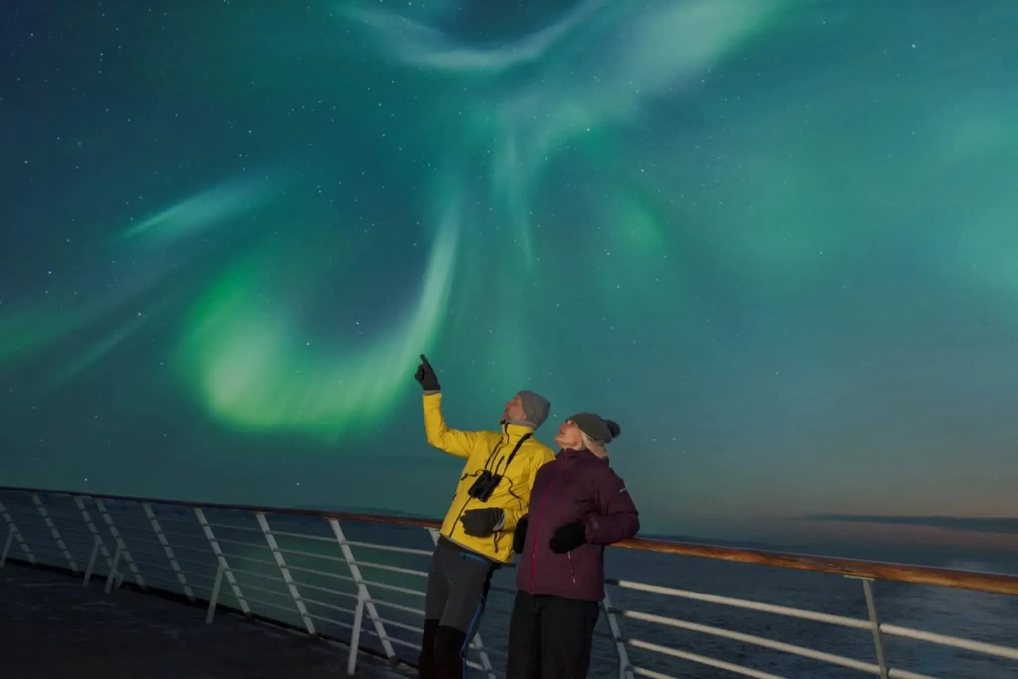 Chasing Norther lights on a cruise - aurora borealis
