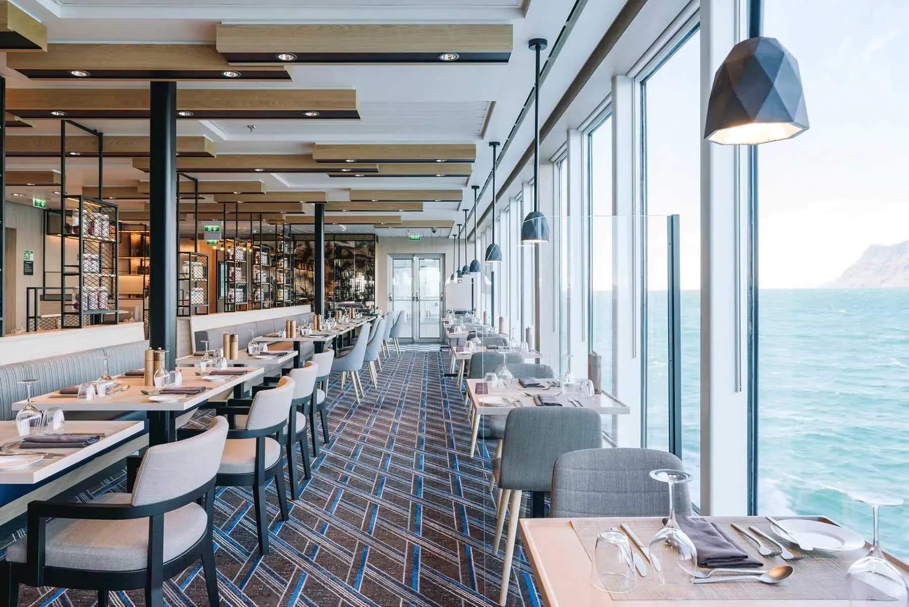 MS Roald Amundsen cruise ship dining restaurant
