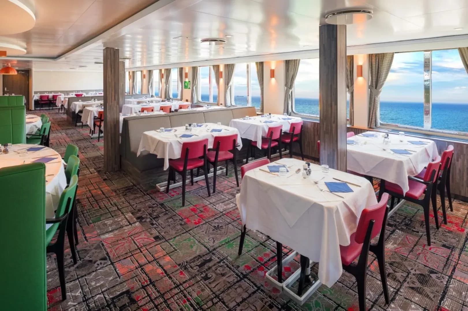 Oceanwide Expeditions - M/V Hondius, Main Restaurant