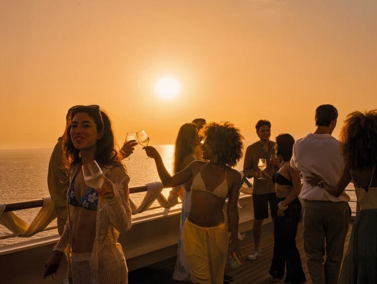 Costa Sunset party
