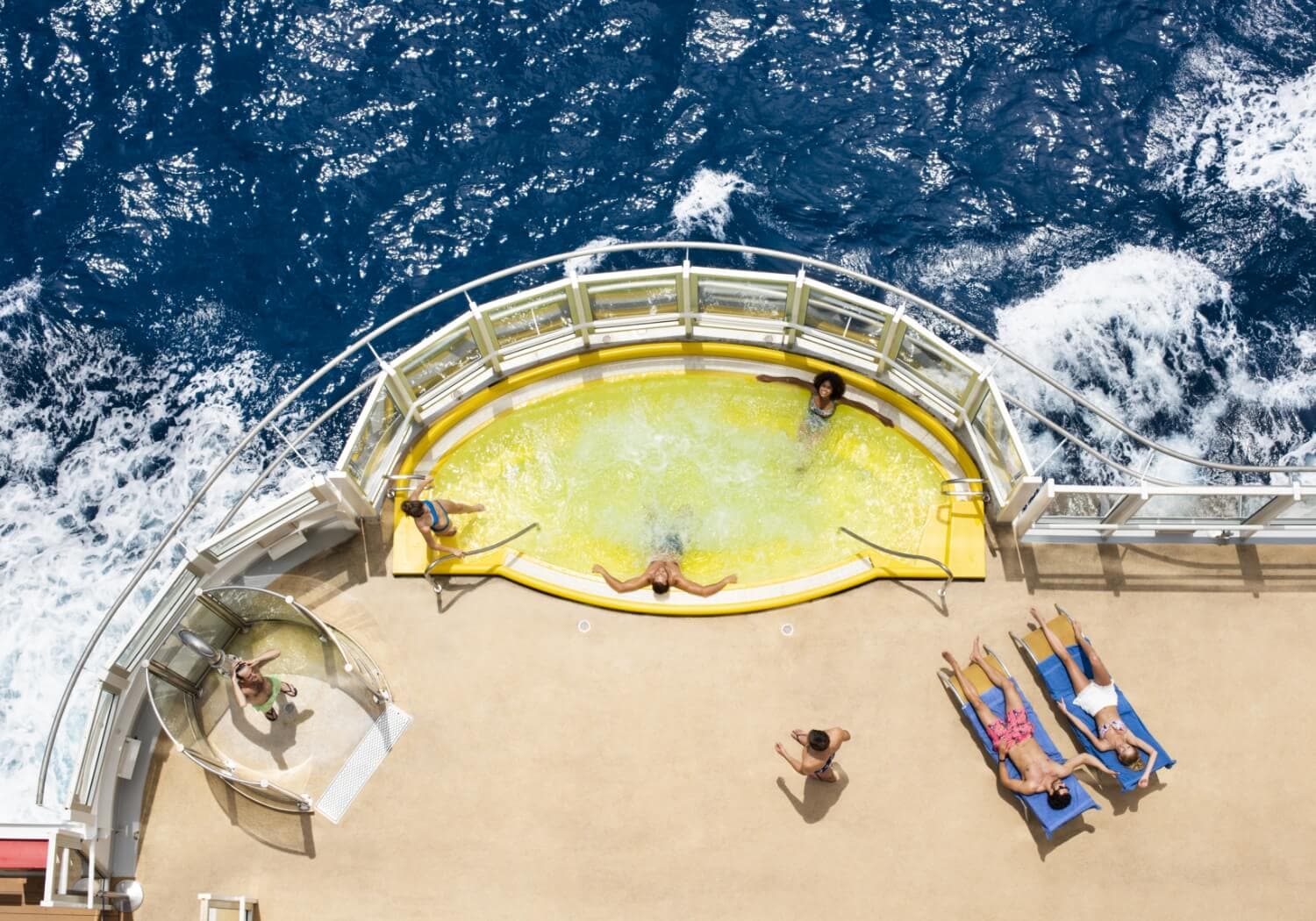 Costa Fortuna interior