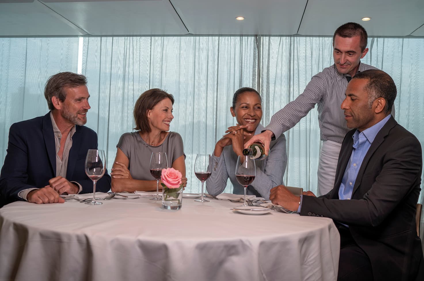 Emerald river cruise entertatinment