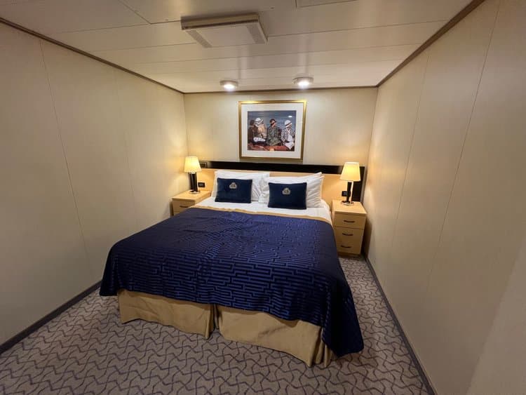 Queen Elizabeth Cunard Inside