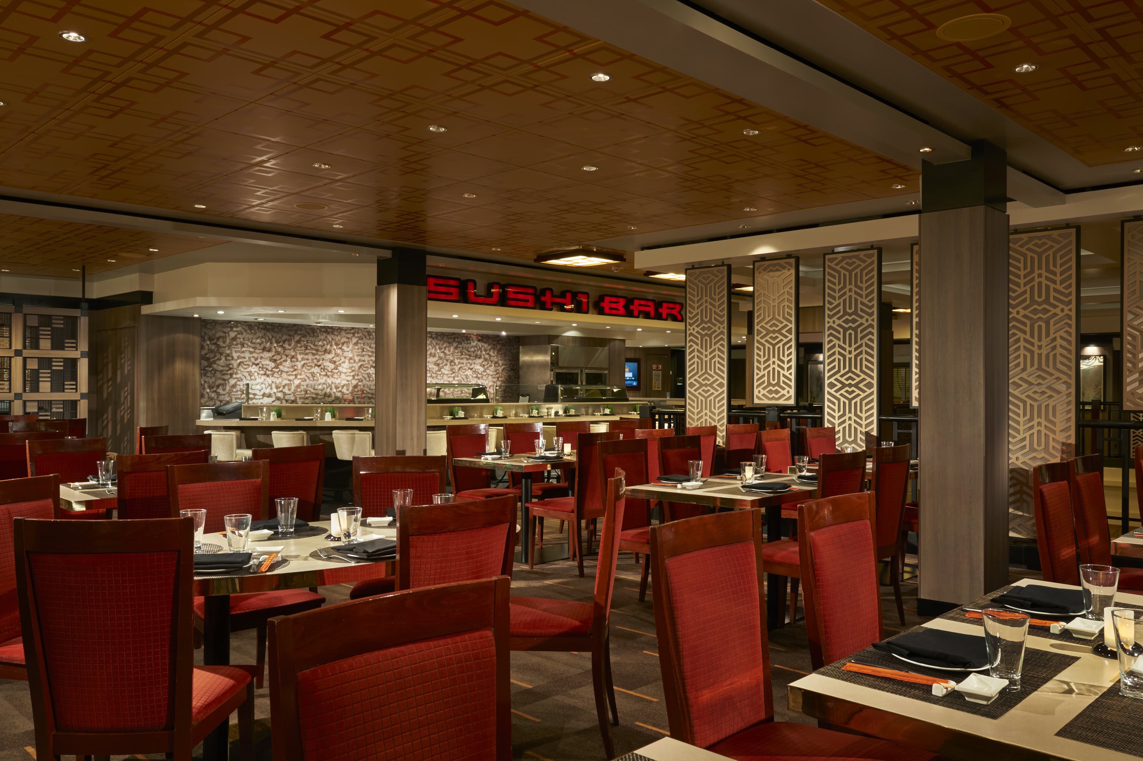 Norwegian Jade Dining