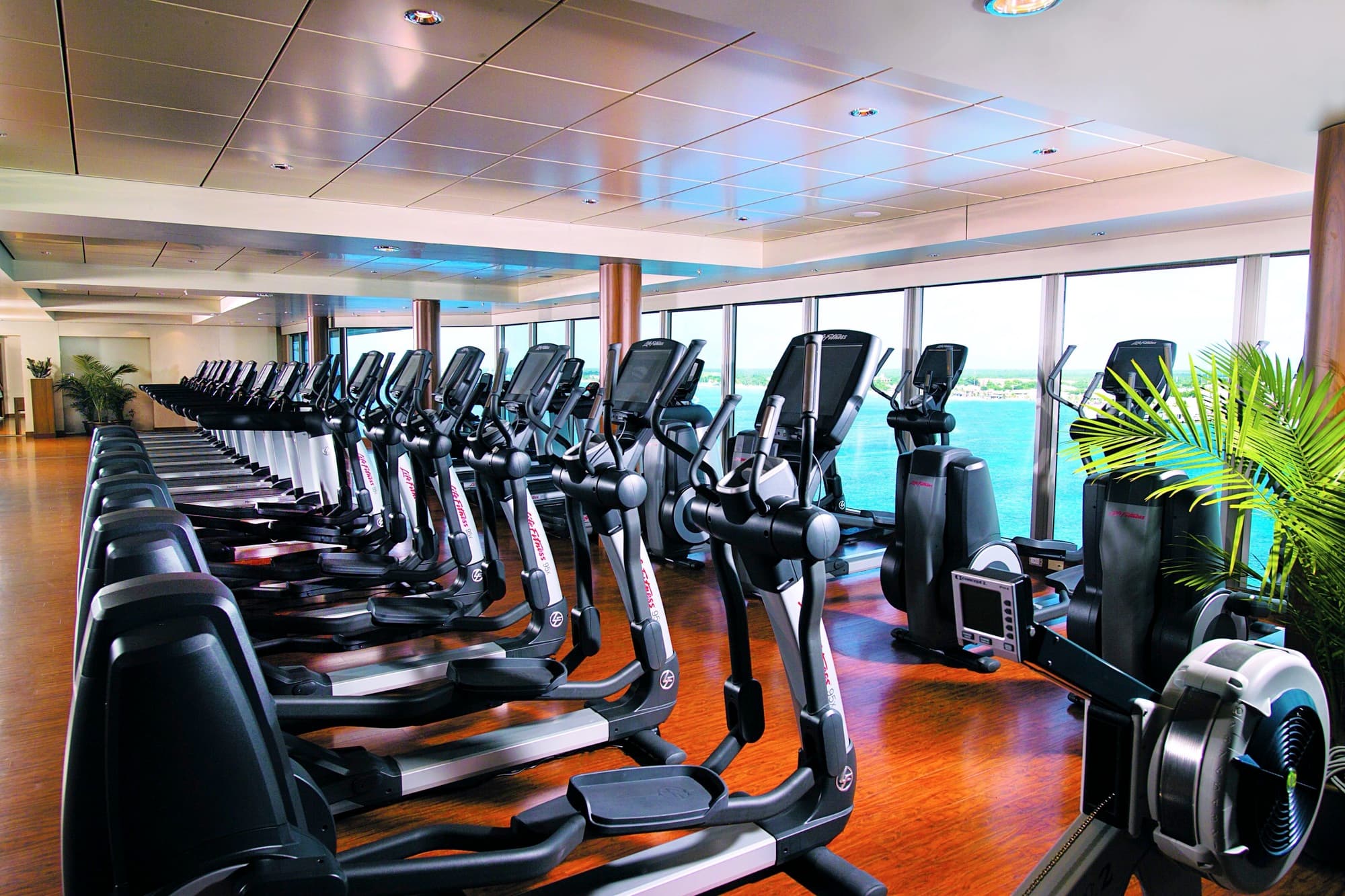 Norwegian Epic, Pulse Fitness Centre