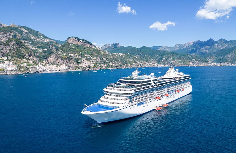 Oceania Riviera Cruiseship