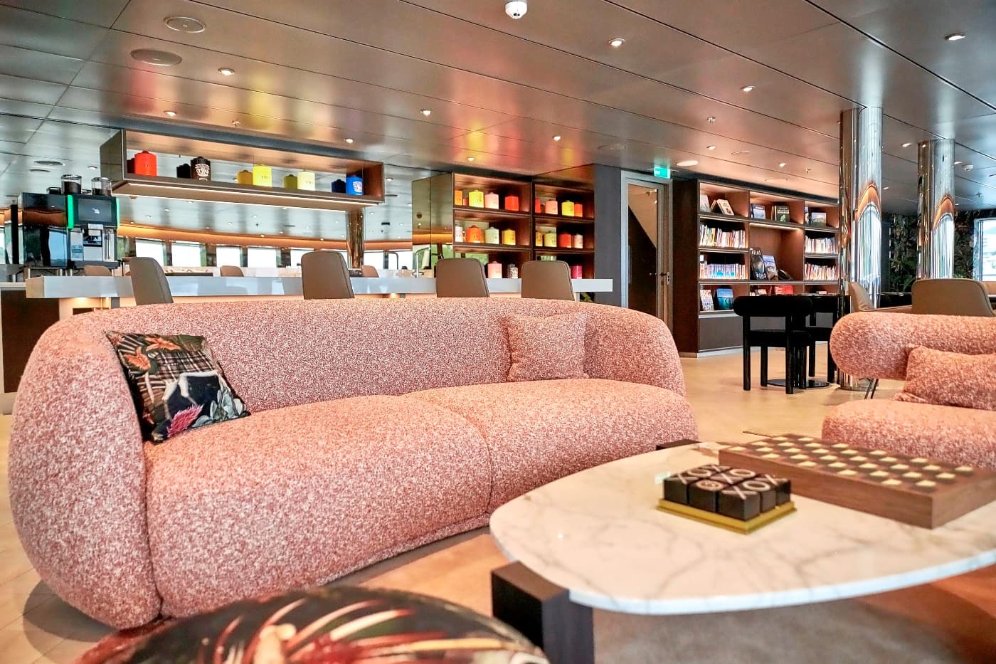 Scenic Eclipse Bars and lounge