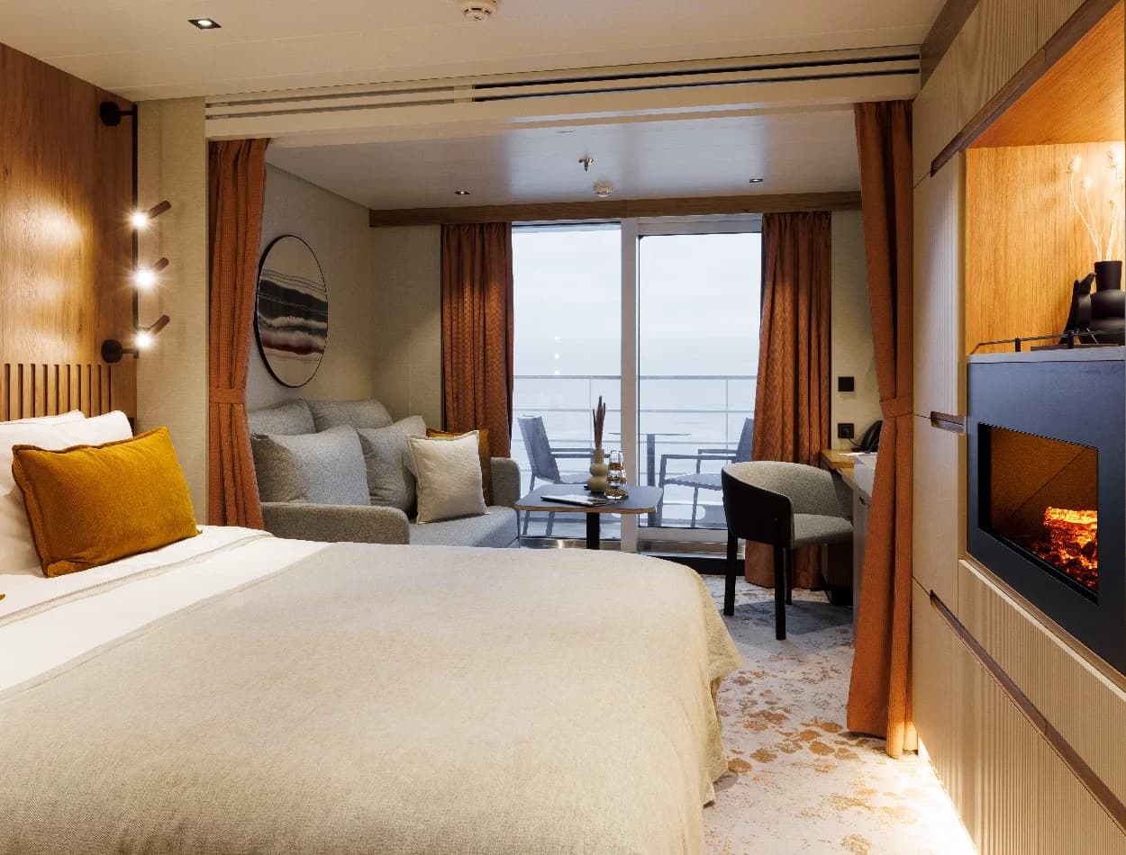 Balcony SH Minerva Swan Hellenic