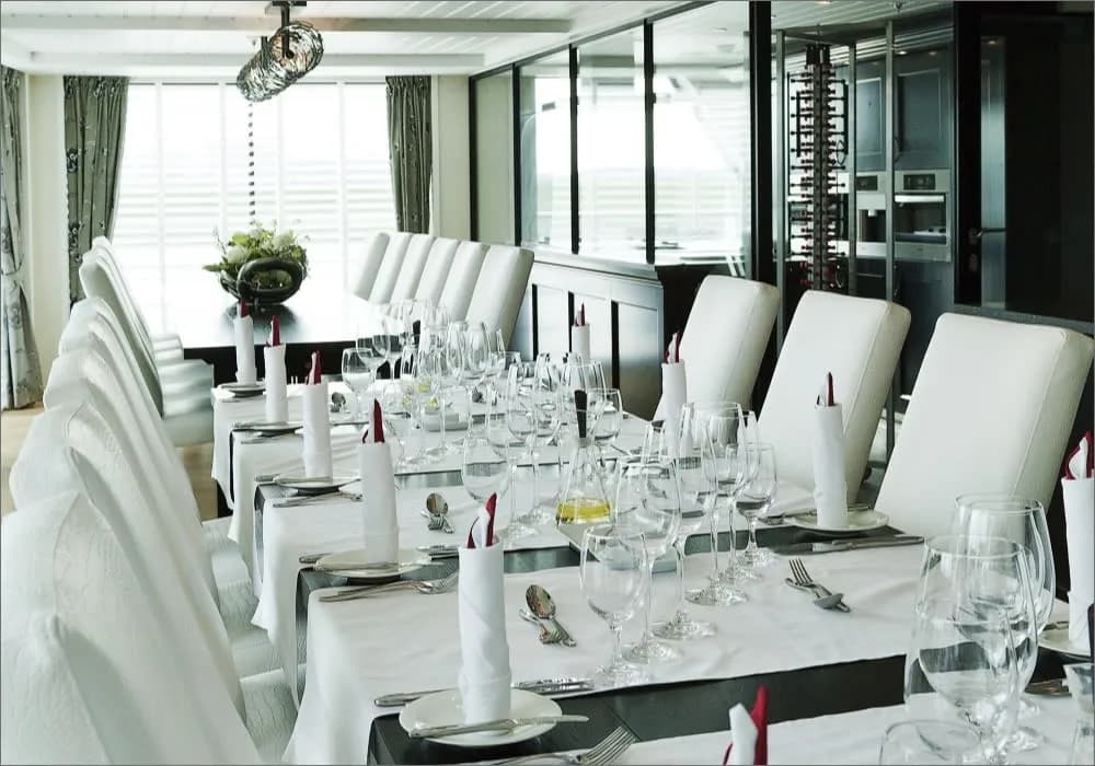 Amaverde restaurant and food- amawaterways cruises